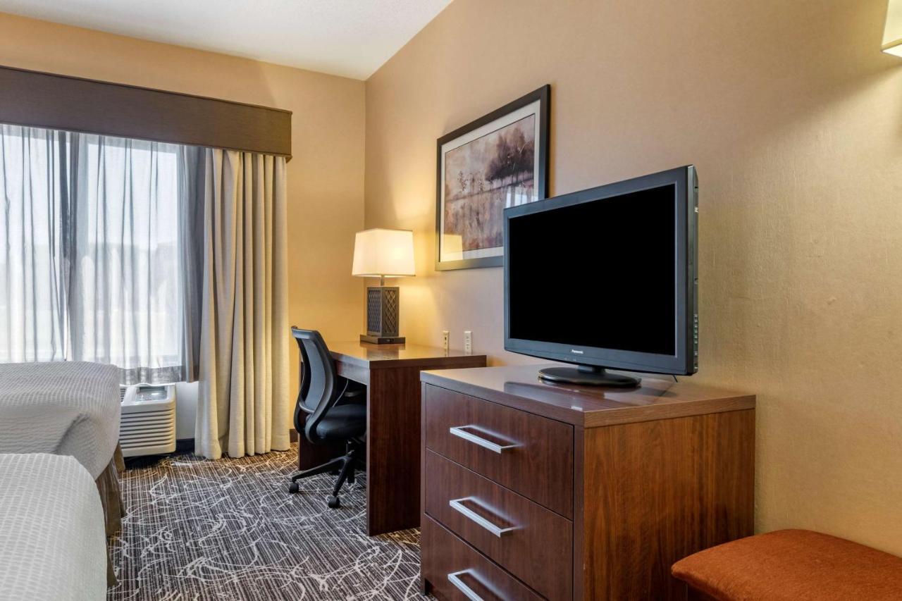 Best Western Plus Chelsea Hotel Monticello Экстерьер фото